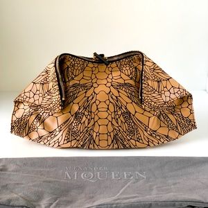 Alexander McQueen Dragonfly De Manta Clutch